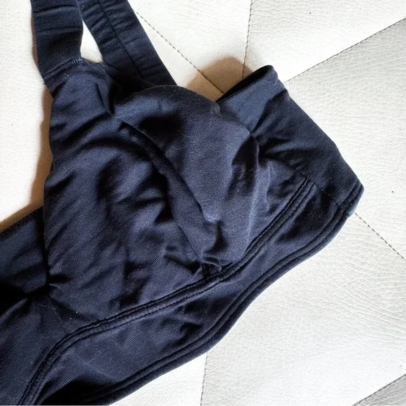 Parade • Bralette - Picture 2 of 5